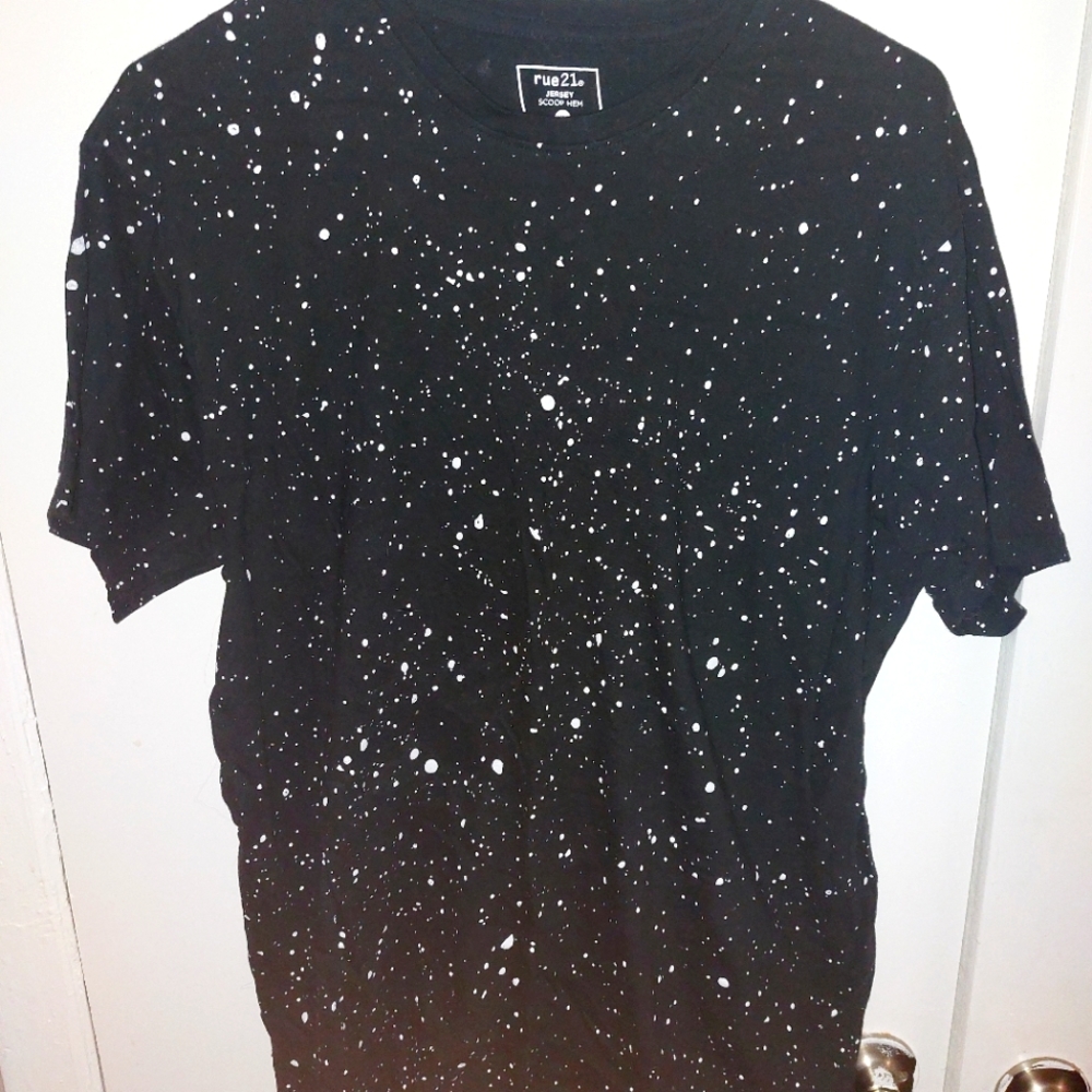 Black and white solid Tee